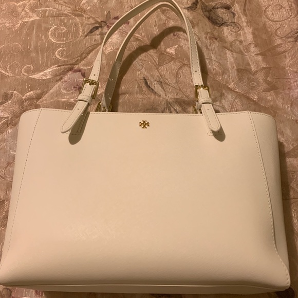 NWT Tory Burch White Bag - Picture 3 of 4
